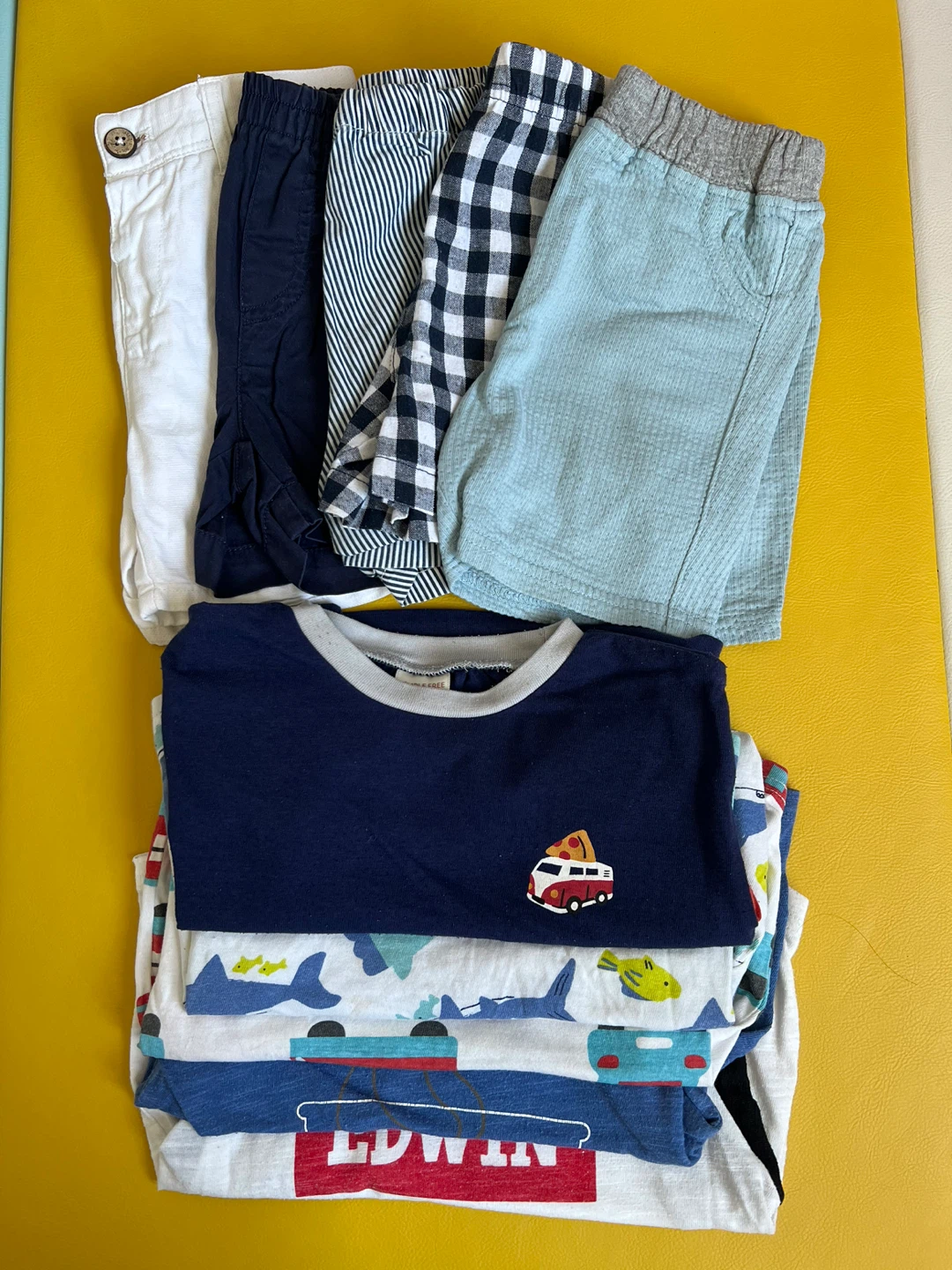 Bundle of summer outfits 5 boys' t-shirts and 5 pairs of shorts