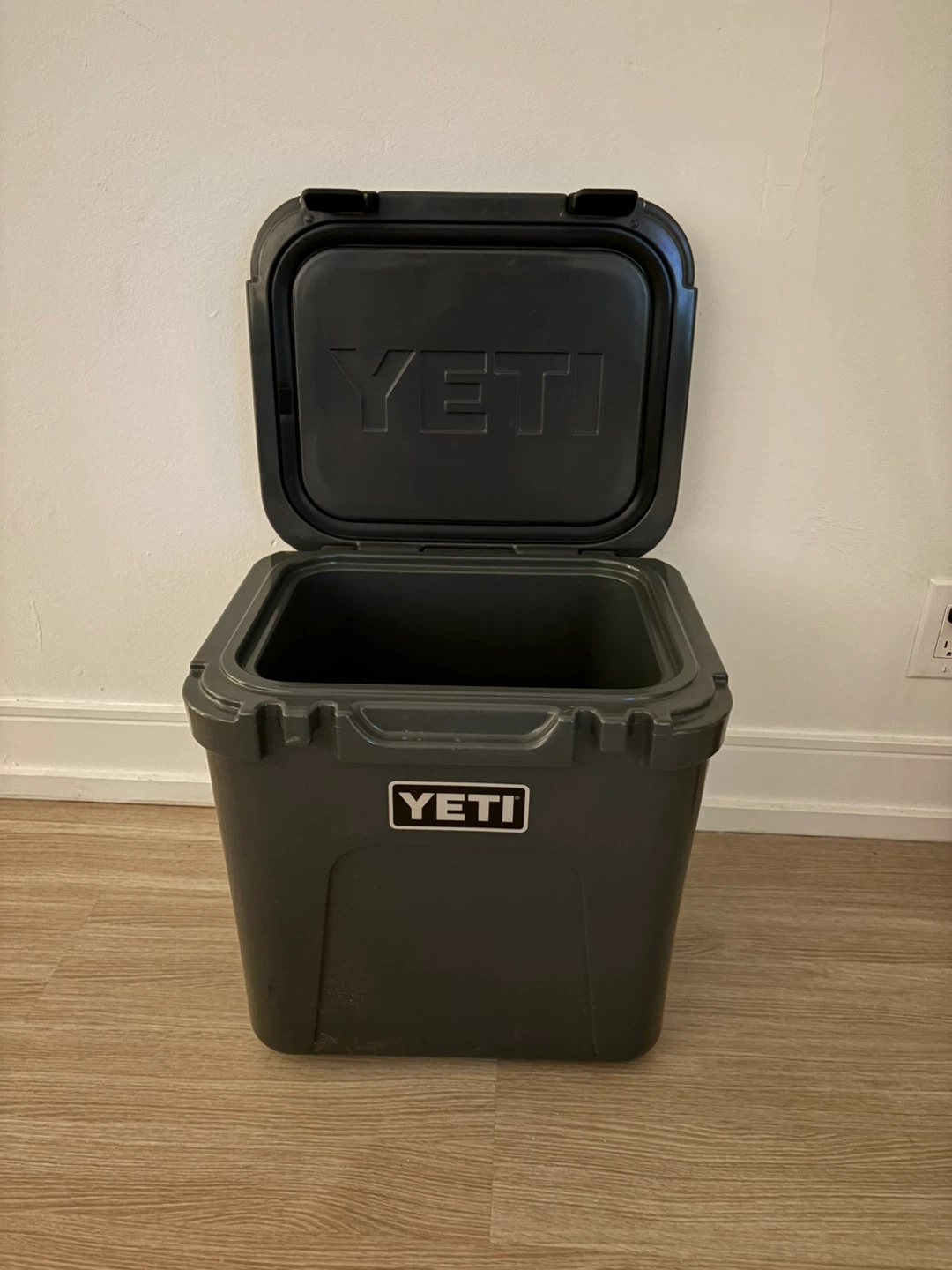 YETI Roadie 24 Hard Cooler