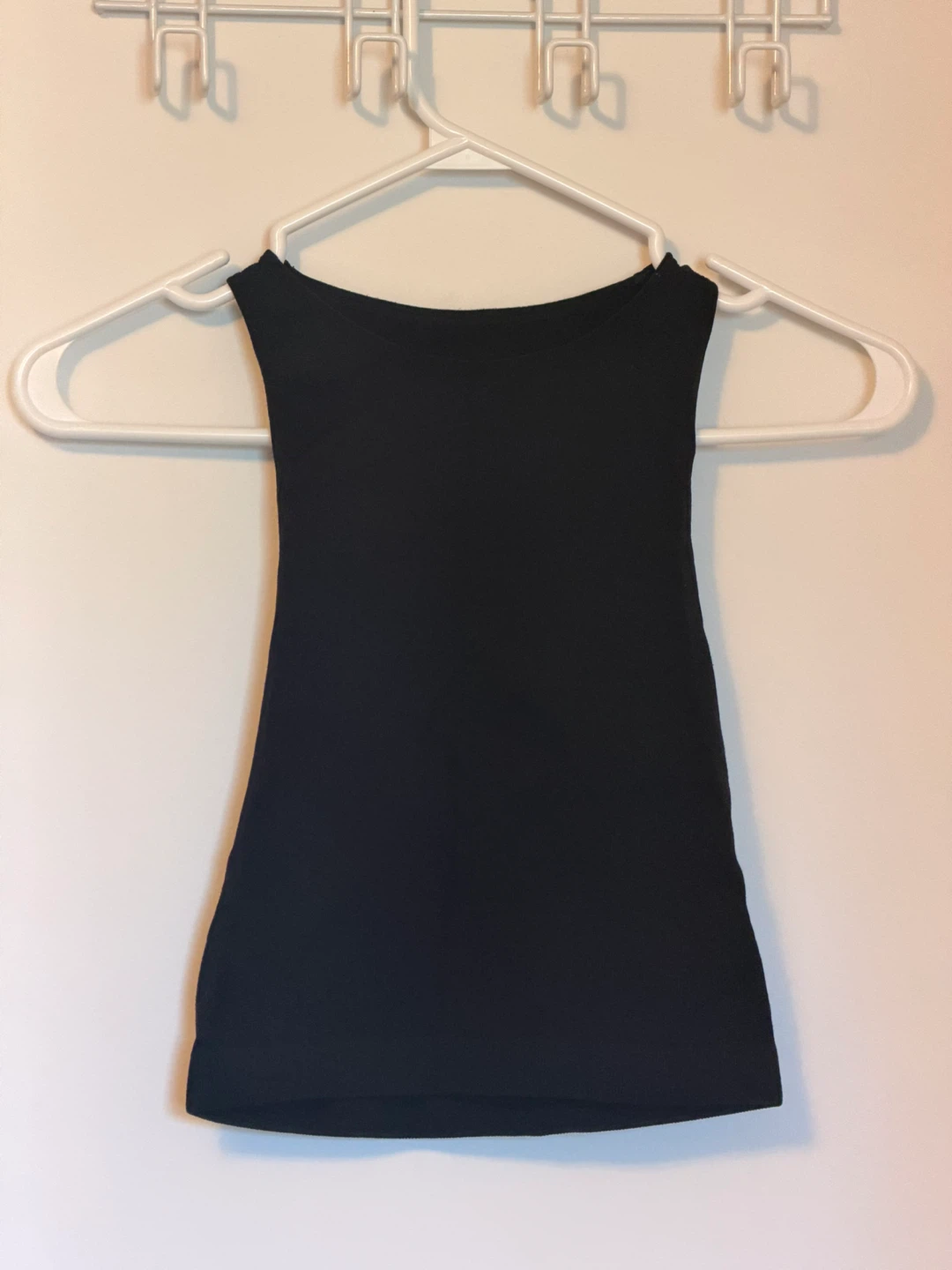 Black Tops - photo 3