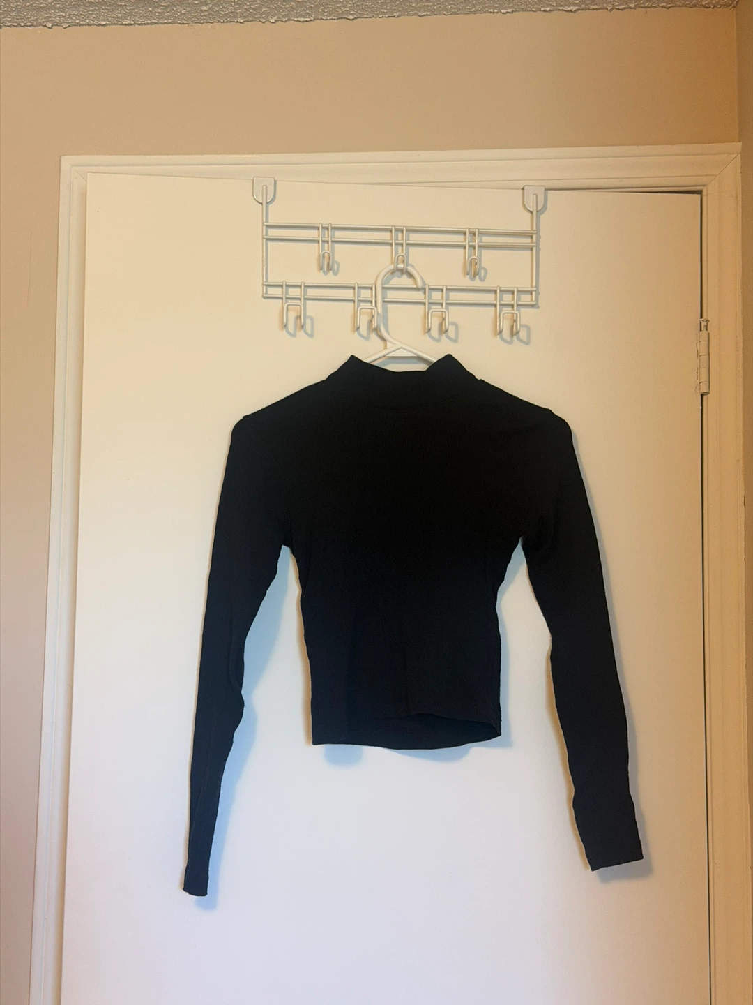 Black Tops - photo 4