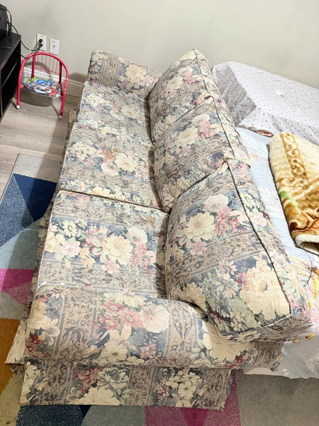 Floral Print Sofa and Armchair Set - photo 3