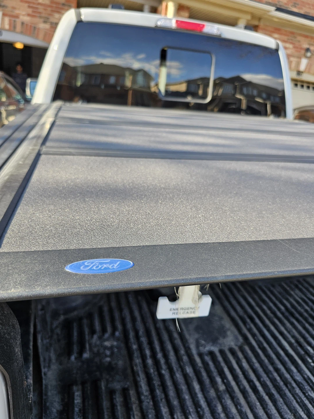 Hard Tonneau Cover - photo 2