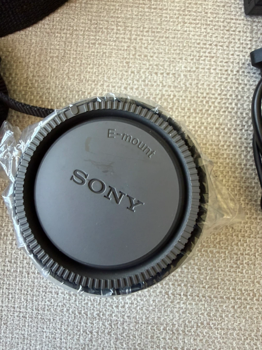 Sony a6400 + 50mm f/1.8 OSS Lens Bundle — Barely Used - photo 4