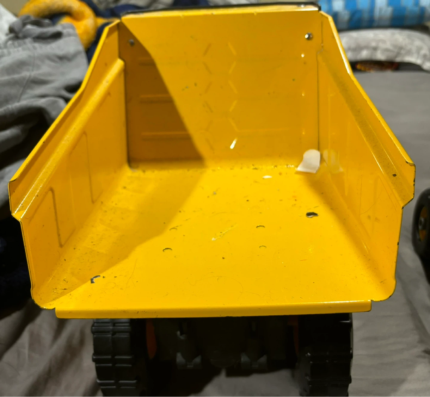 CAT Yellow Dump Truck Toy - photo 3