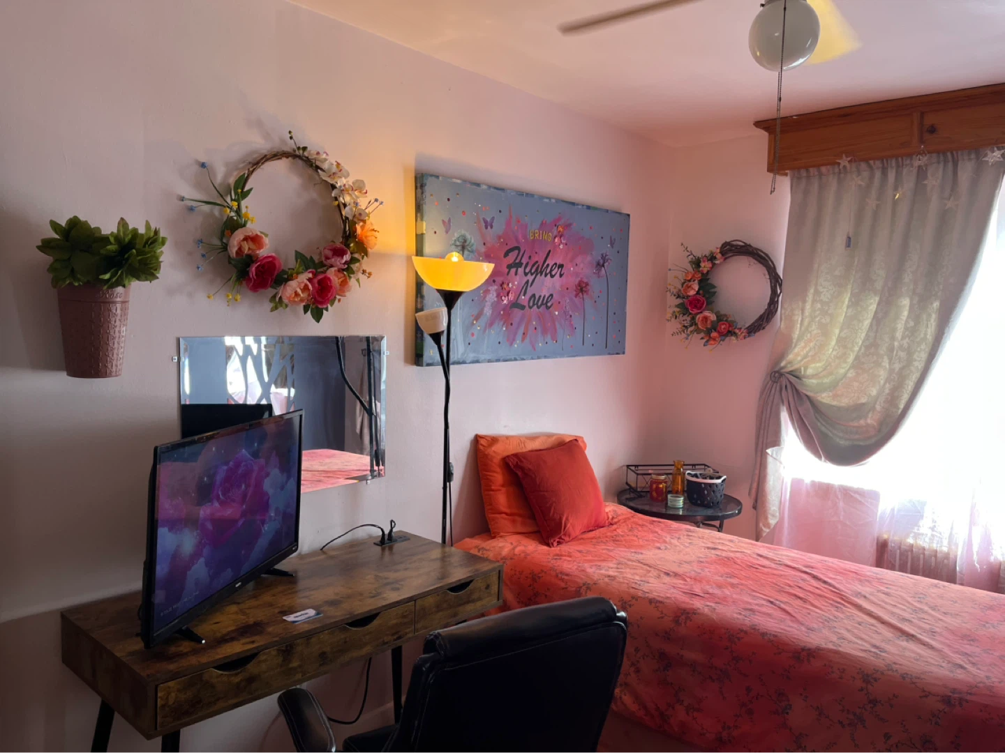 Private Room in Cliffside Village - photo 4
