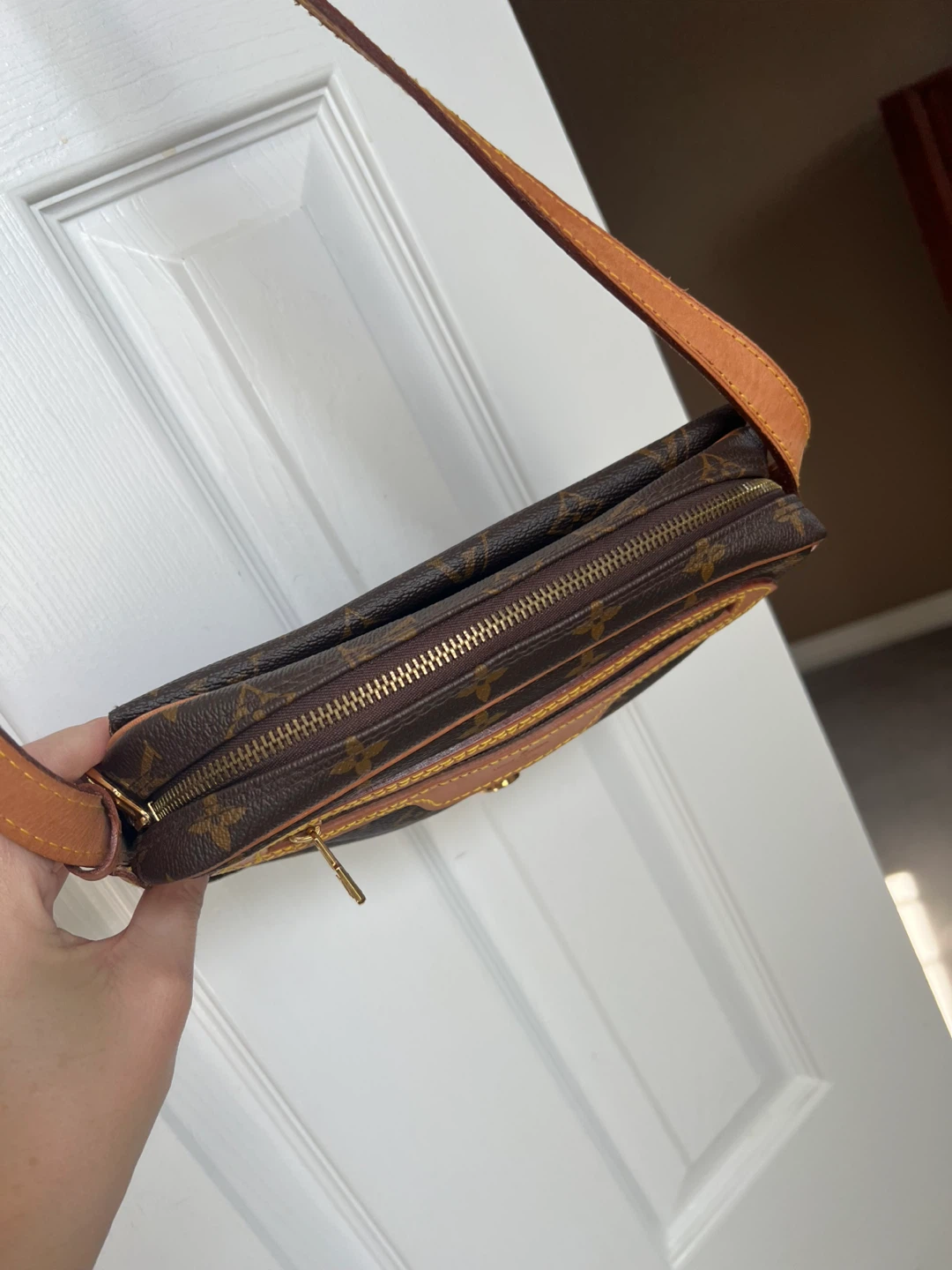Louis Vuitton Monogram Canvas Crossbody Bag - photo 3