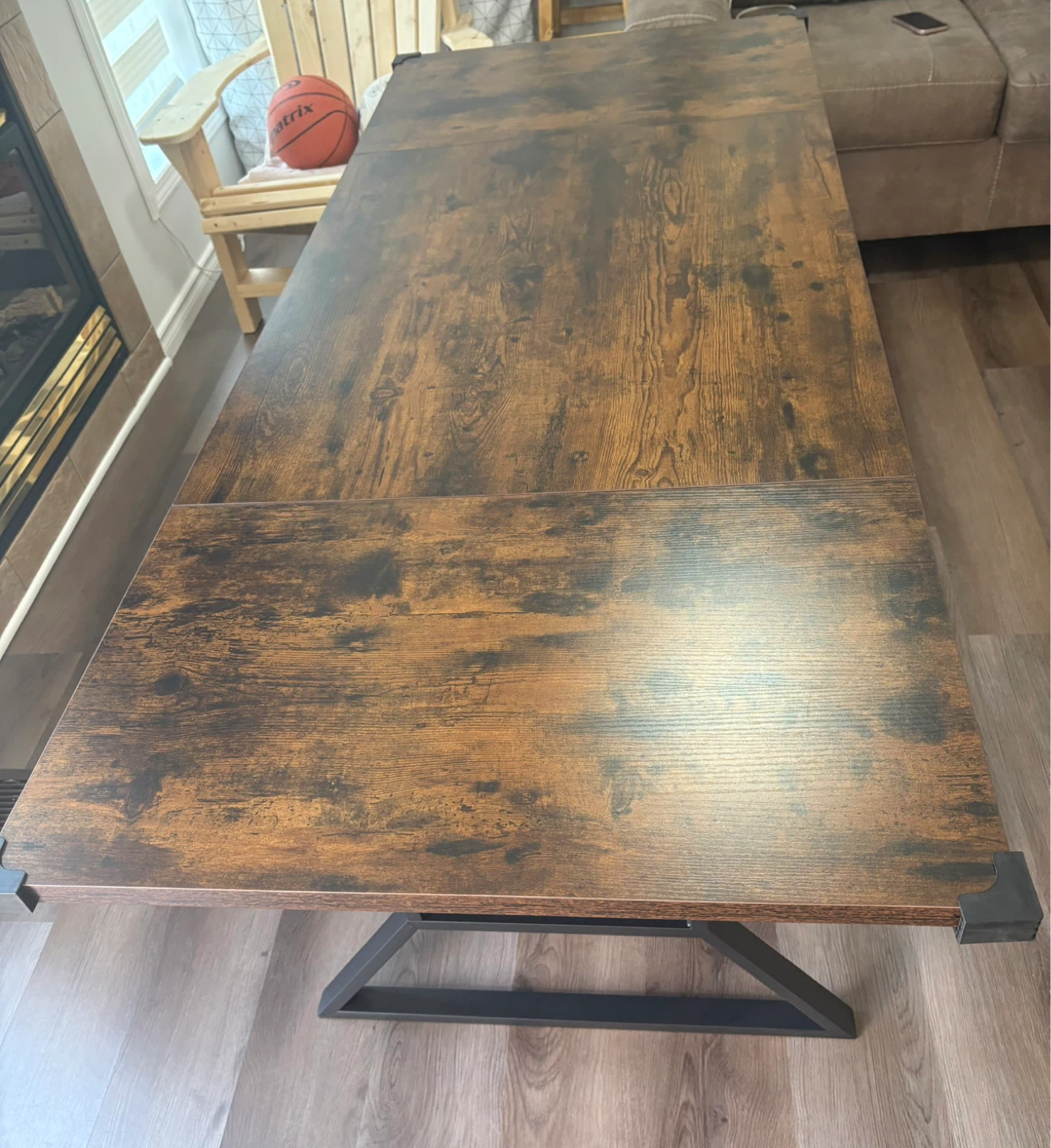 Wood Grain Dining Table