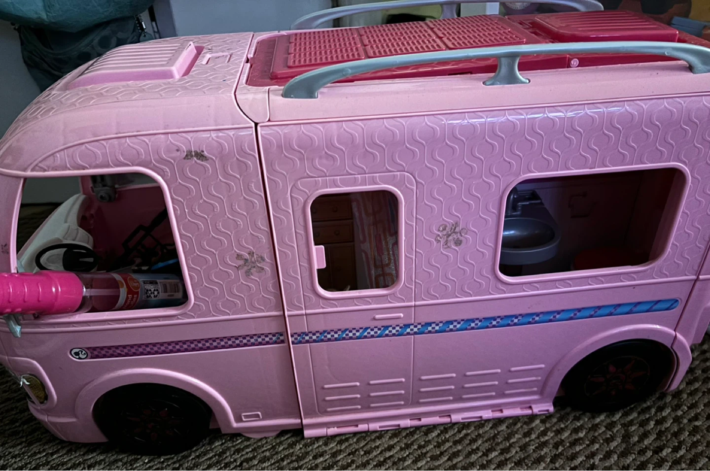 Barbie Pink Camper Van Toy - photo 3