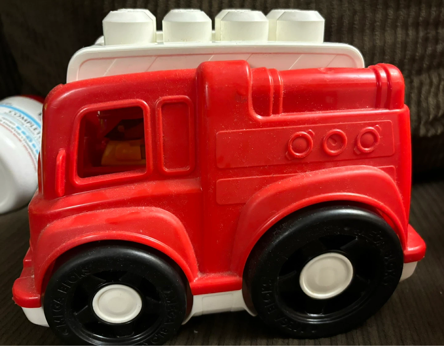 Red Fire Truck Building Block Toy - photo 2