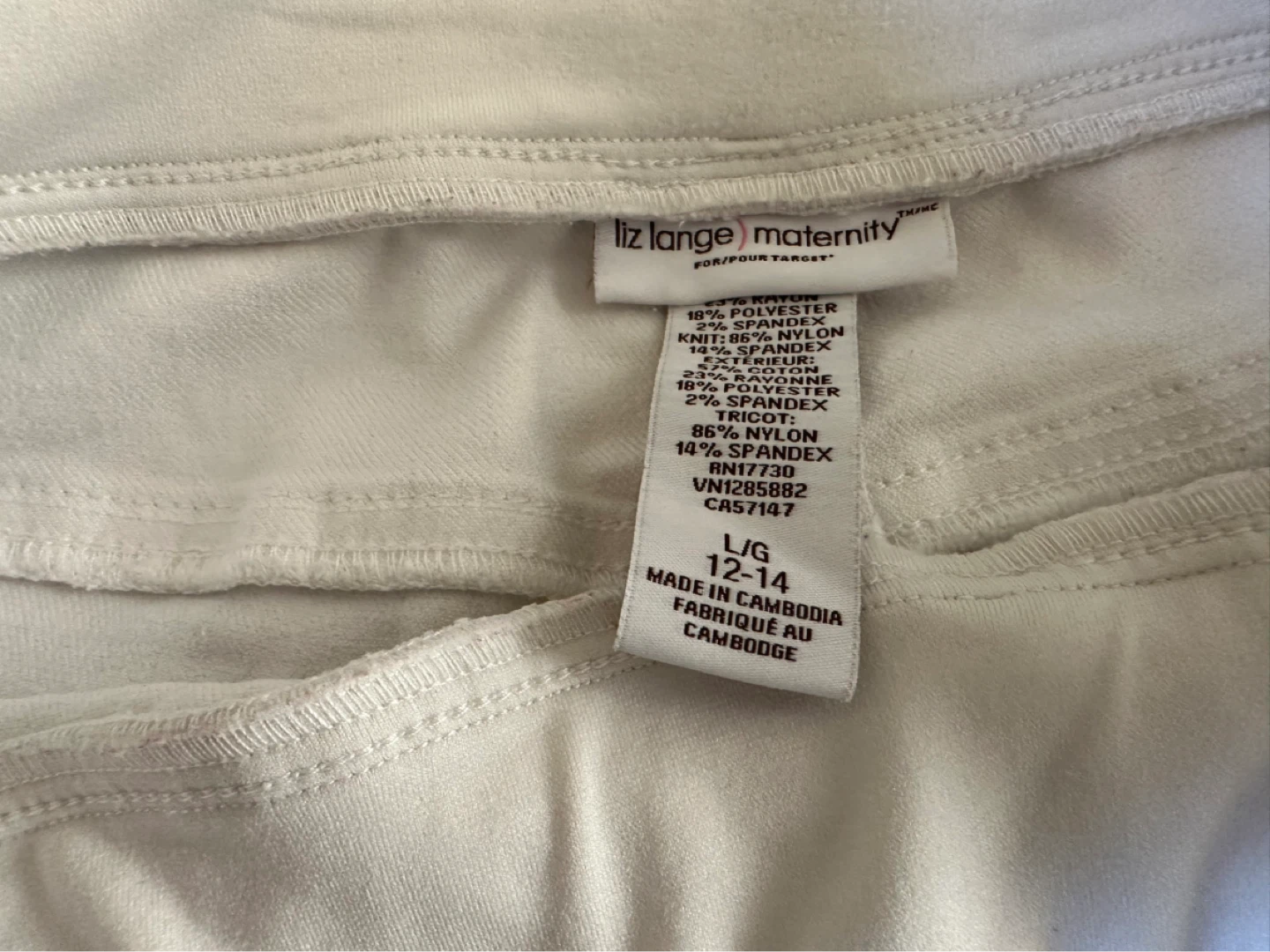 Liz Lange Maternity Denim Shorts Size L - photo 2