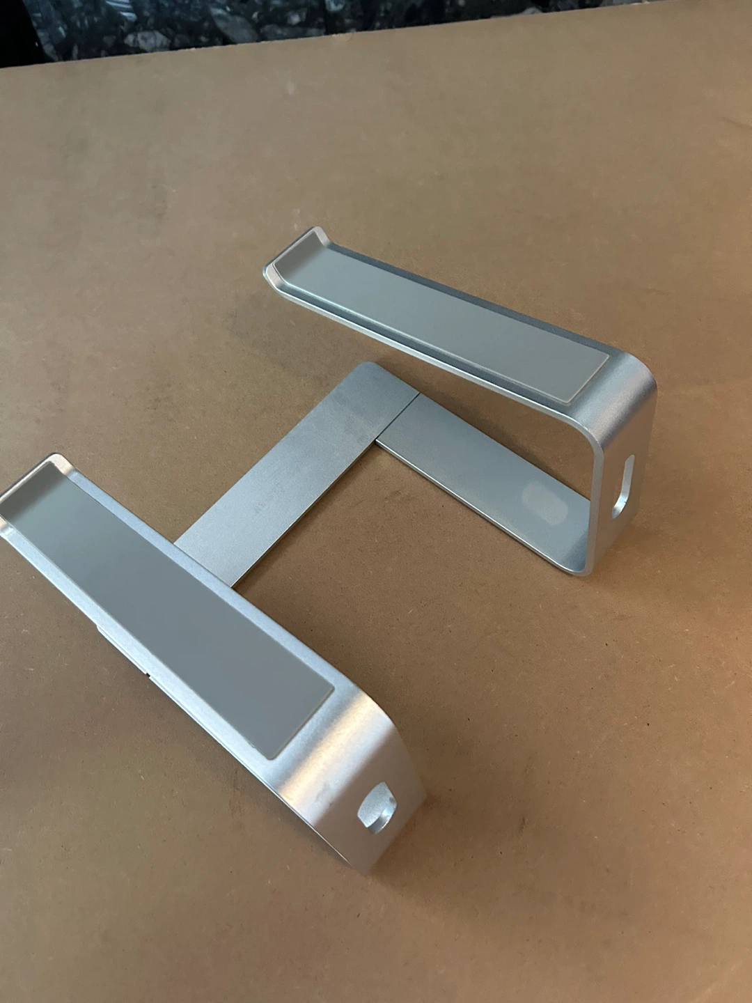Aluminum Laptop Stand - photo 2