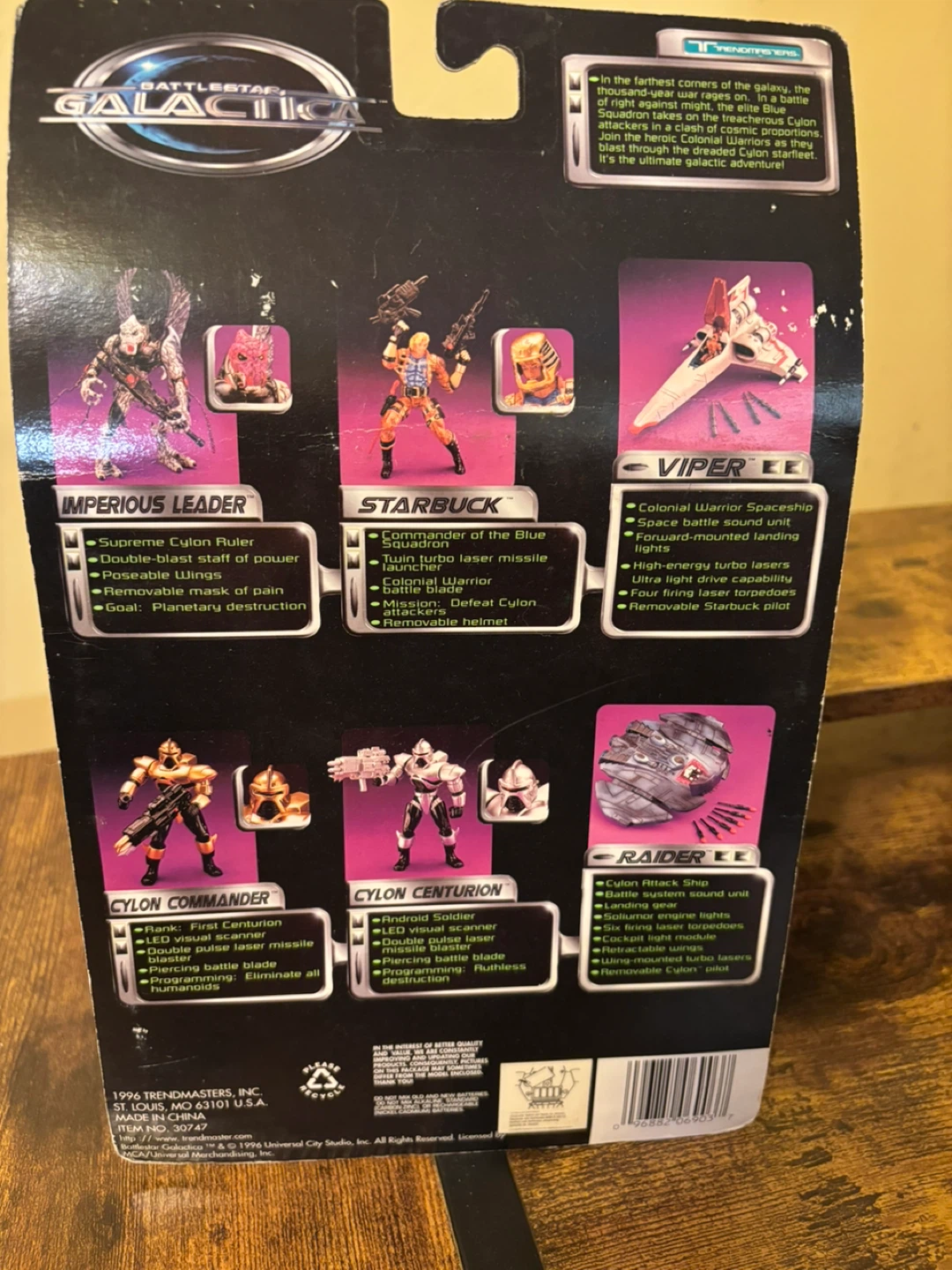 Battle star Galactica cylon centurion - photo 3