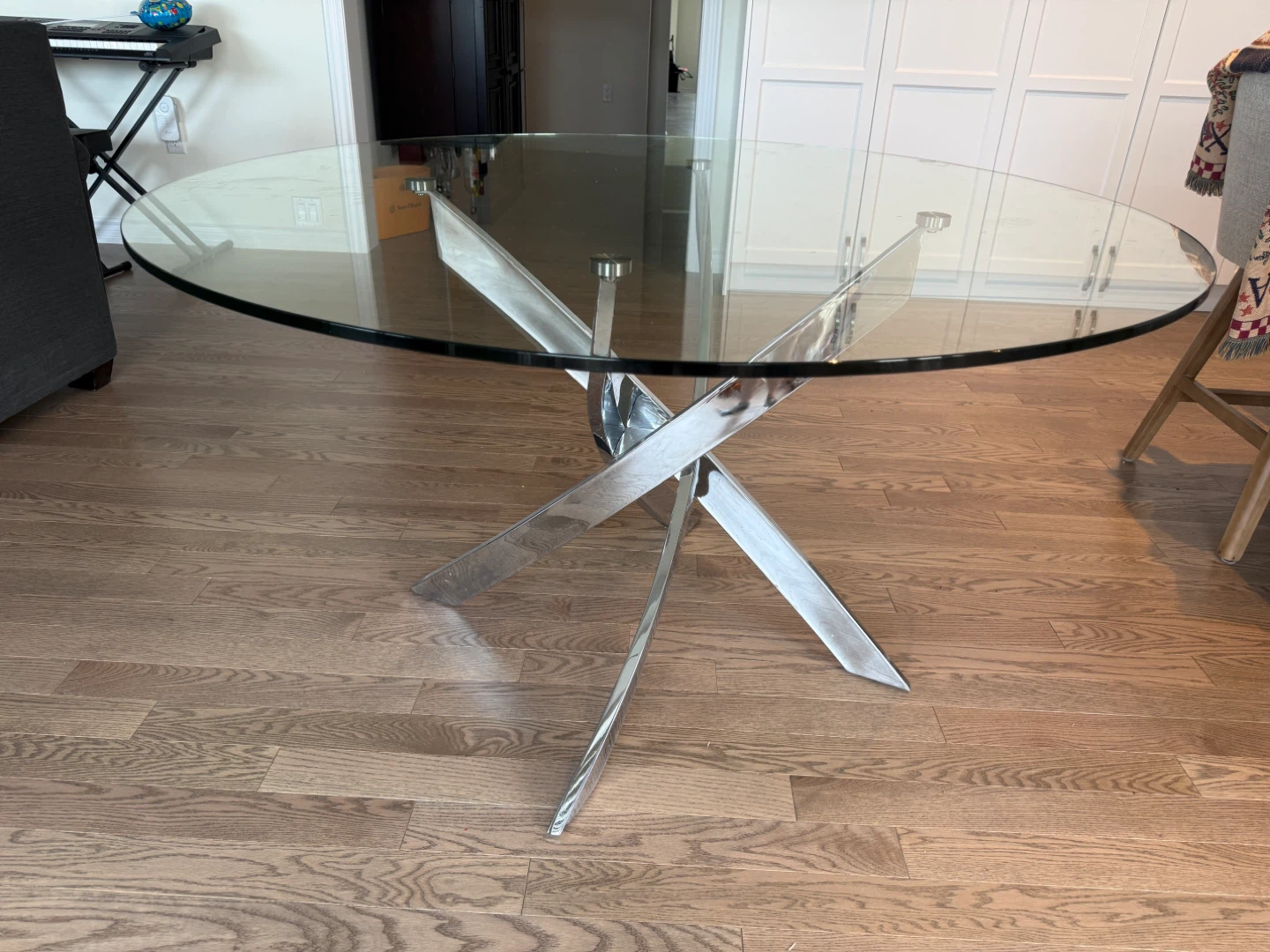 Round Glass Dining Table with Chrome Base - photo 4
