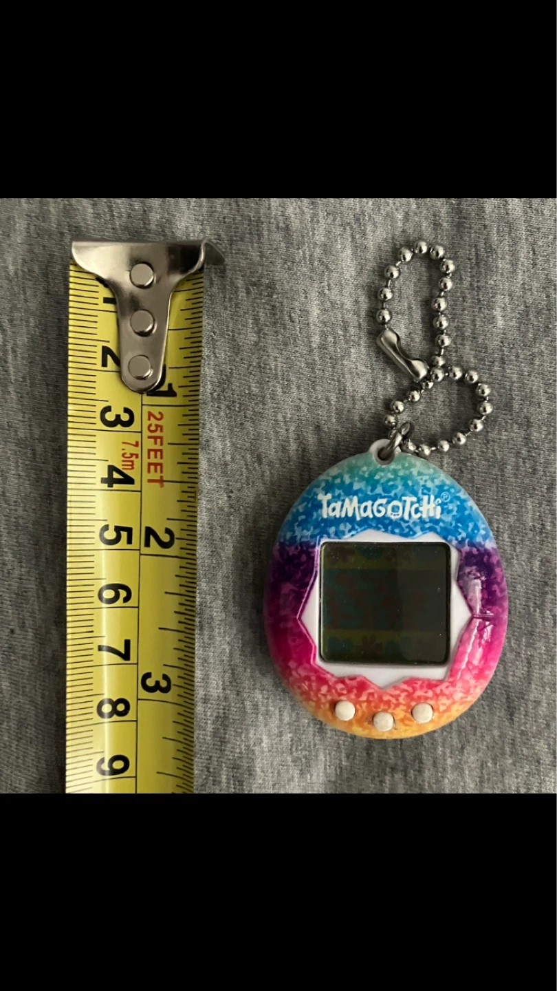 Tamagotchi Generation 1 Rainbow Keychain 💛🧡🩷🤍💜💙✨
