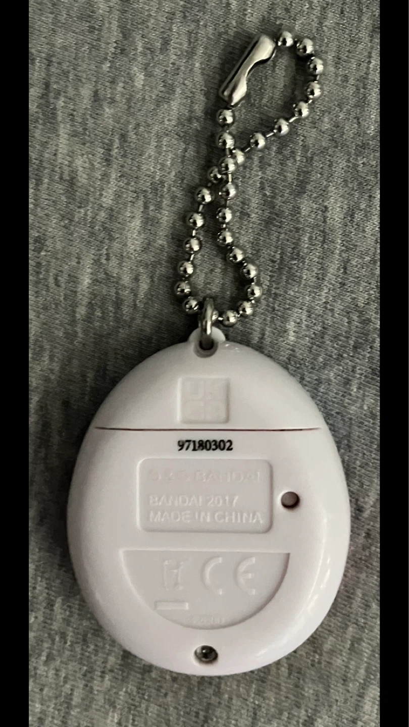 Tamagotchi Generation 1 Rainbow Keychain 💛🧡🩷🤍💜💙✨ - photo 3