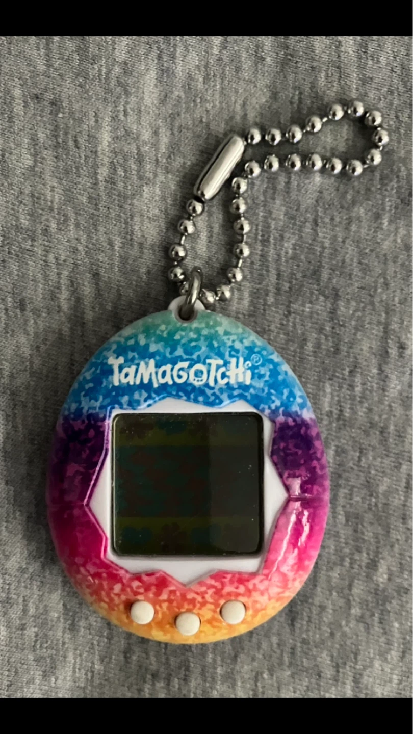 Tamagotchi Generation 1 Rainbow Keychain 💛🧡🩷🤍💜💙✨ - photo 4