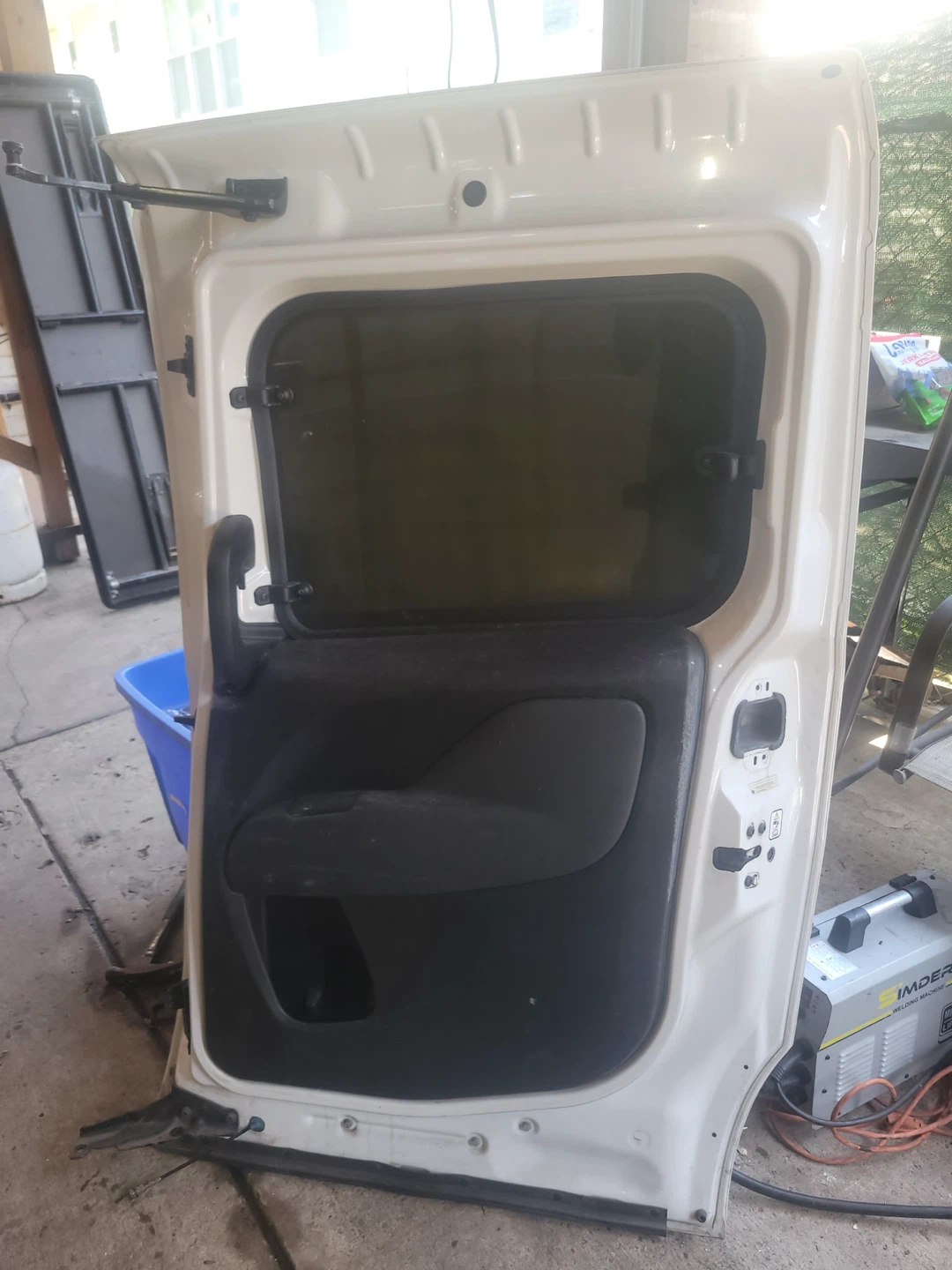 2017 RAM Promaster city passenger door w/glass - photo 4