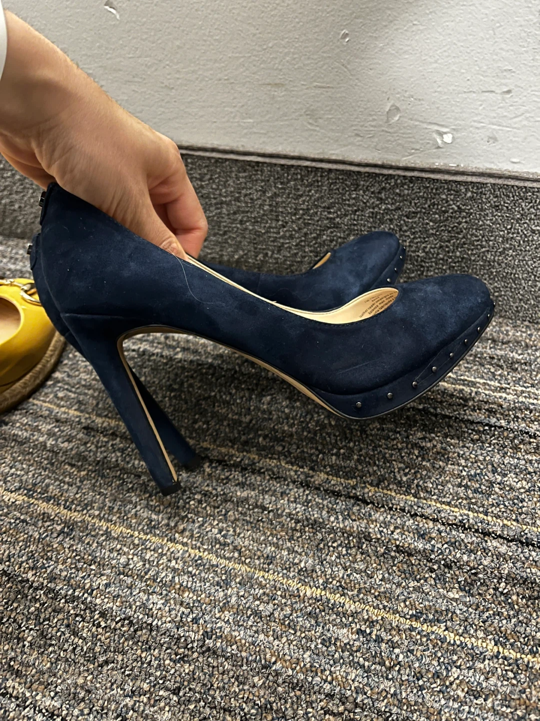 Karl Lagerfeld Navy Suede Heels size 7 - photo 3