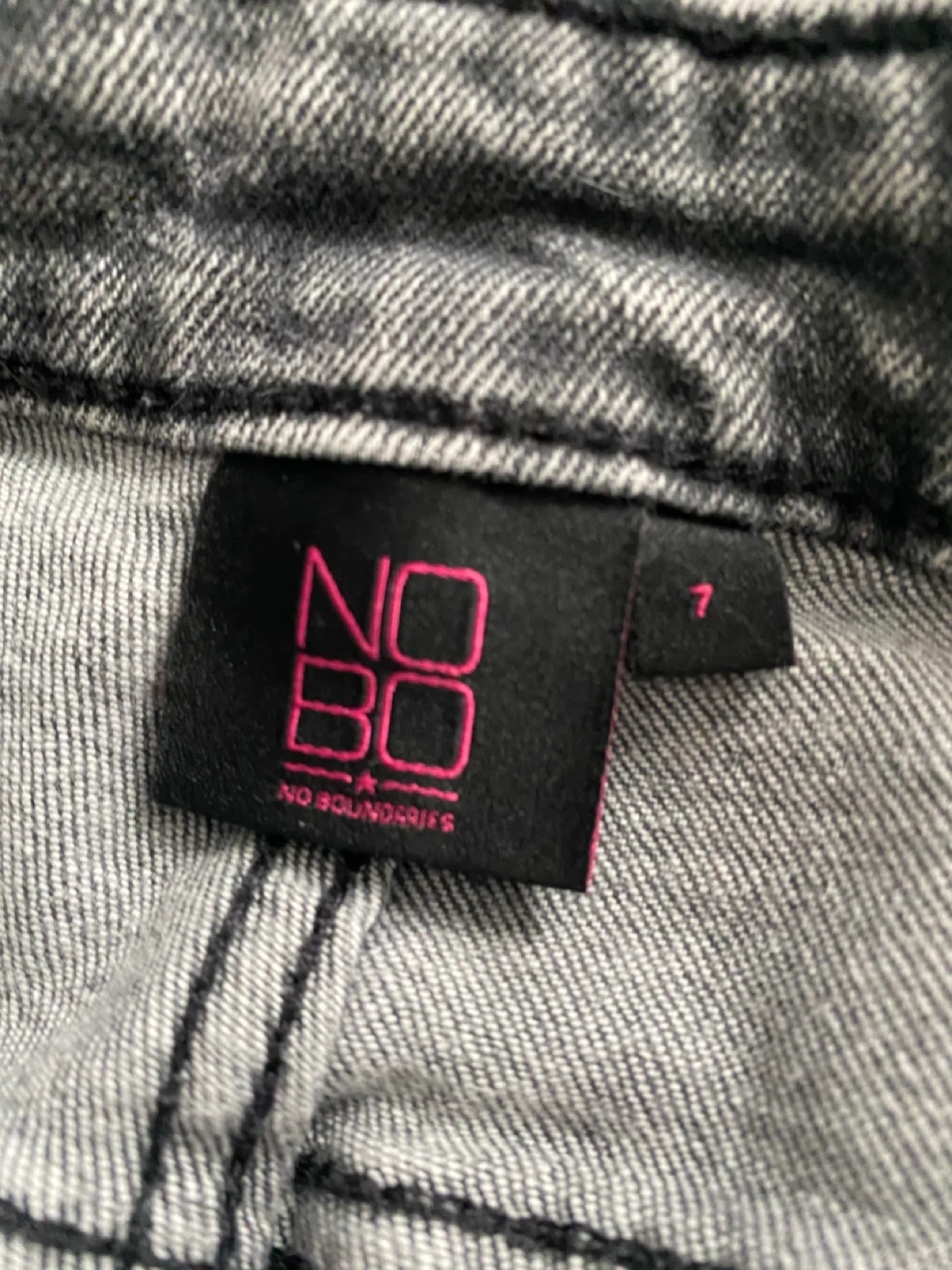 NO BOUNDARIES Grey Wide Leg Jeans Size 7 - photo 2
