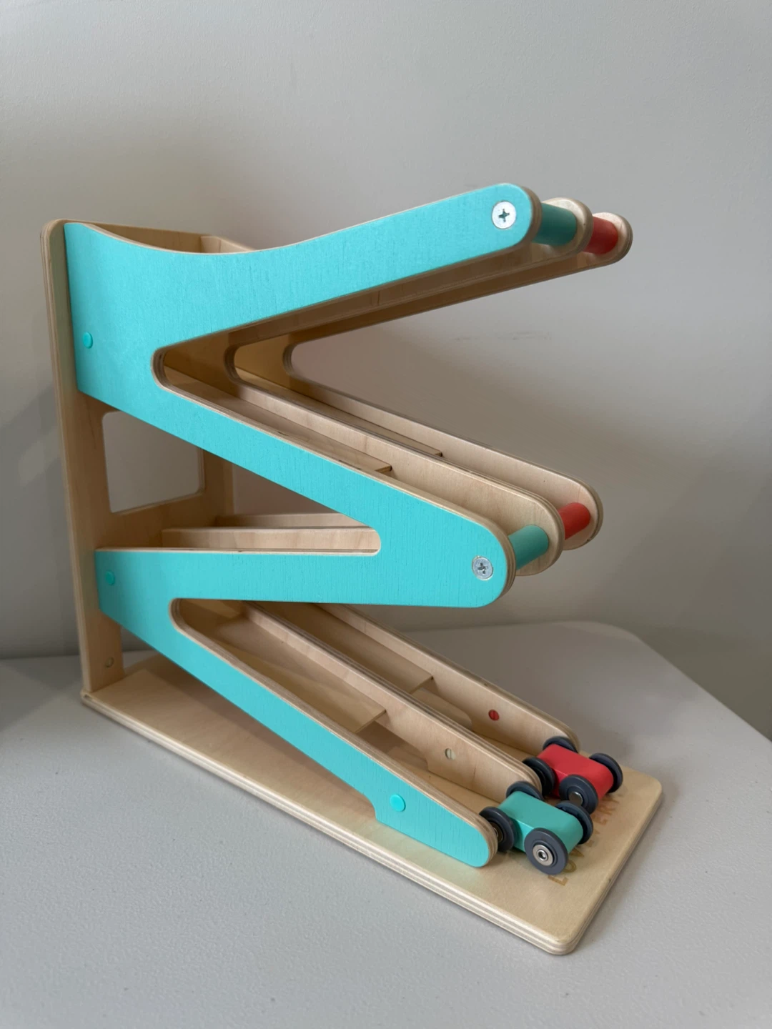 LOVEVERY Wooden Ramp Racer with Cars