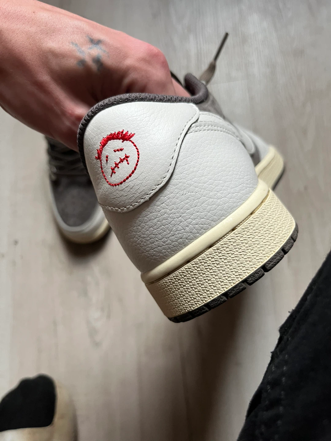 Travis Scott reverse mocha Jordan one size 10 - photo 4