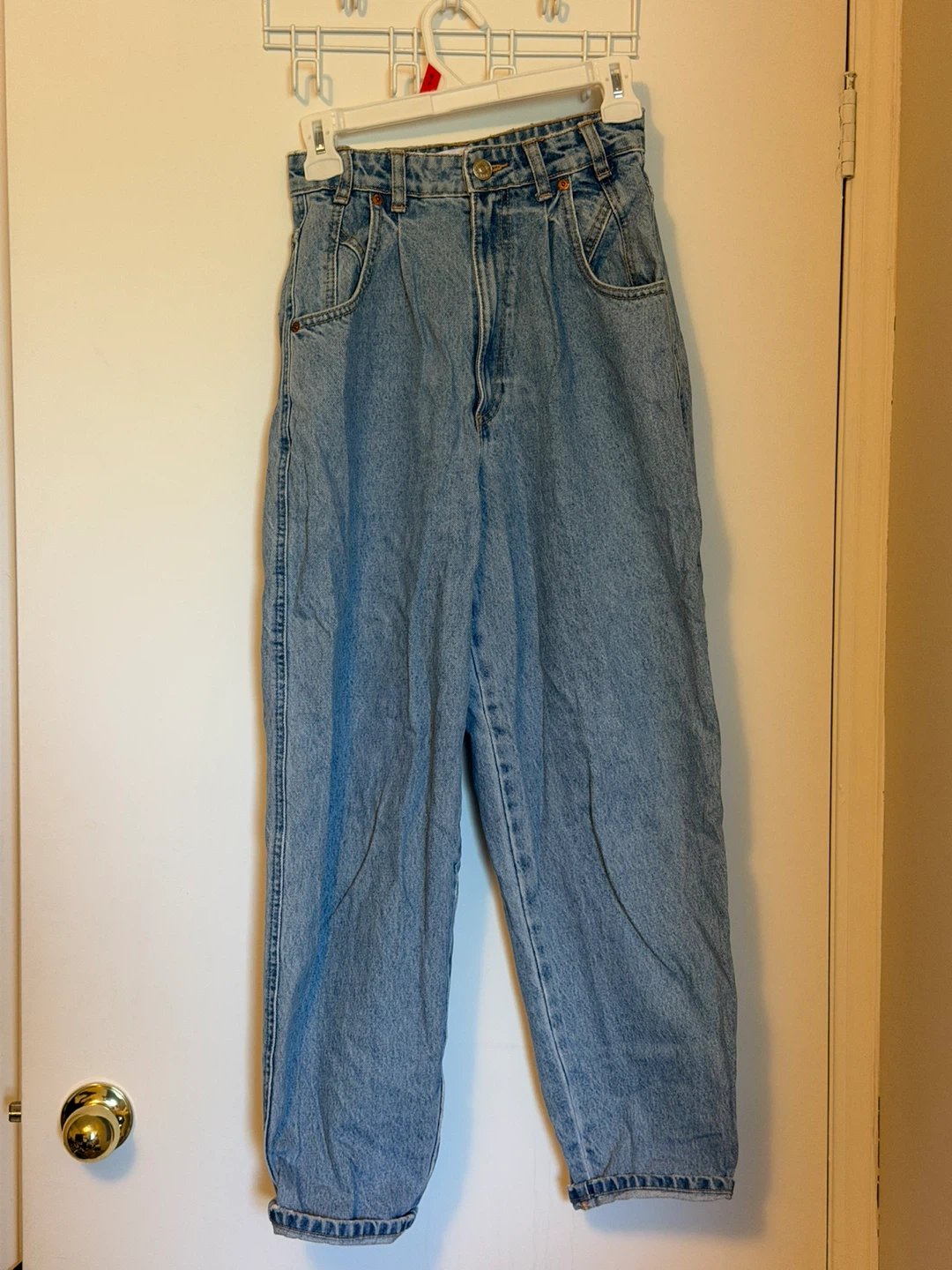 Zara High-Waisted Mom Jeans - Light Wash Denim