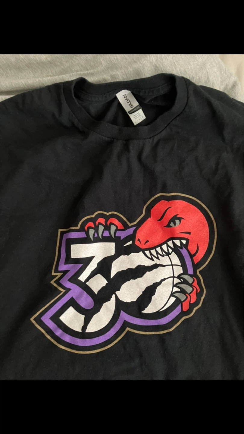 Toronto Raptors 30th Anniversary T-Shirt Size L🖤❤️💜🤍🦖 - photo 3