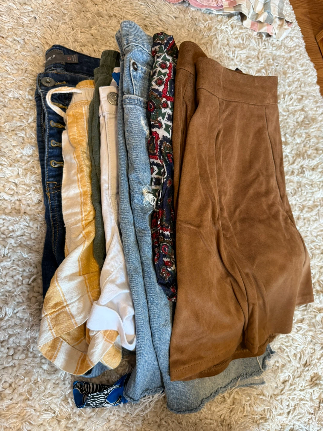 Assorted Women's Medium Clothing Bundle - photo 2