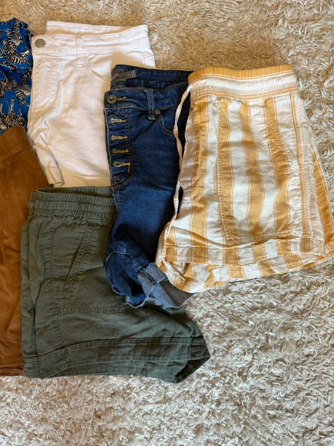 Assorted Women's Medium Clothing Bundle