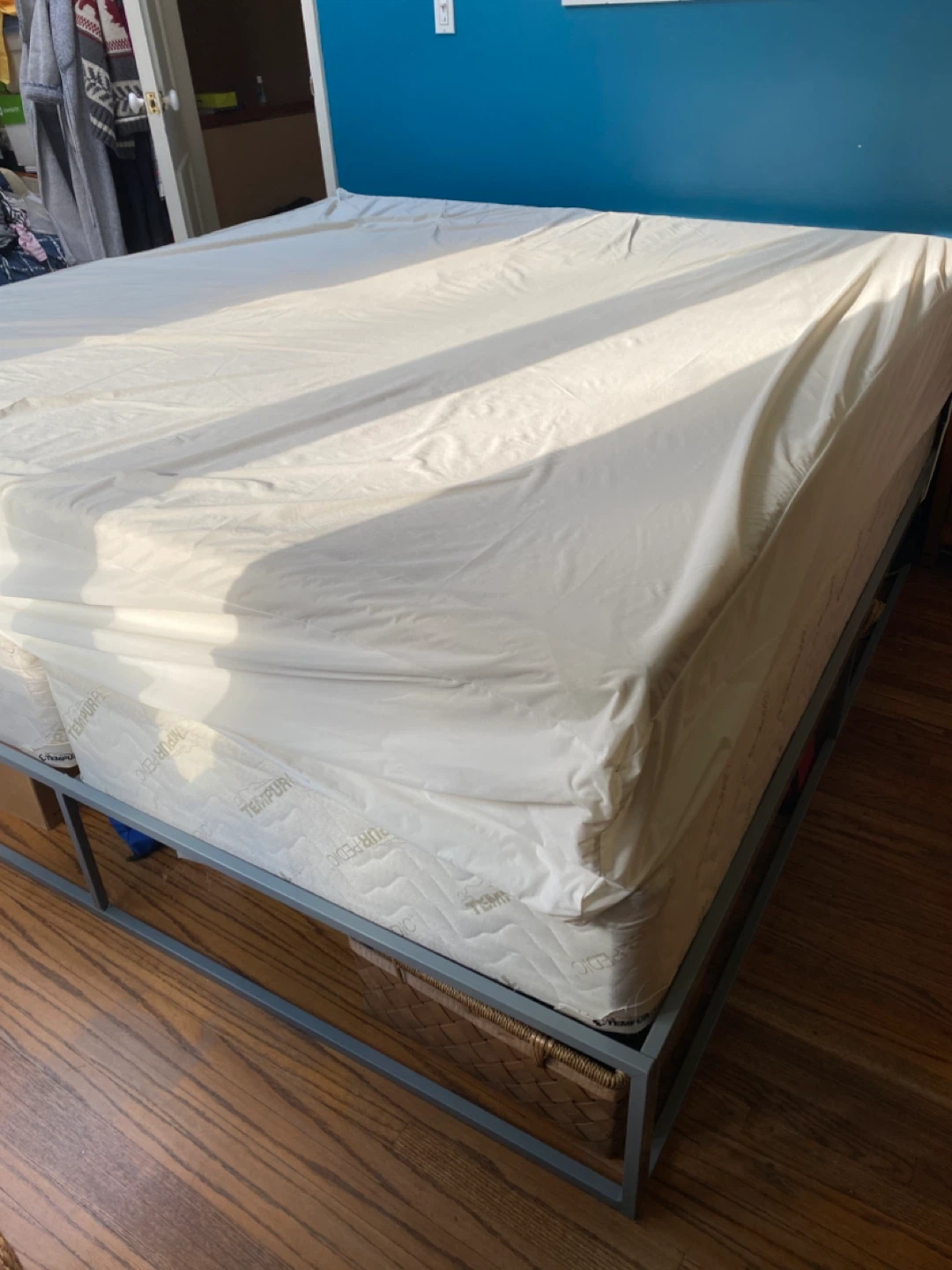 Metal Storage Platform Bed Frame King Grey