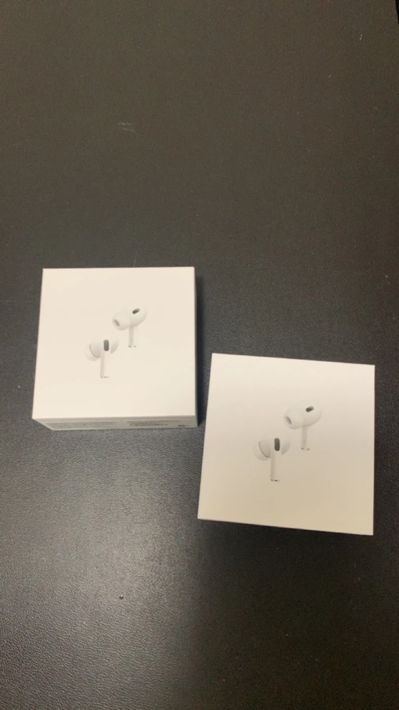 Apple AirPods Pro (2nd generation) Wireless Earbuds - photo 2