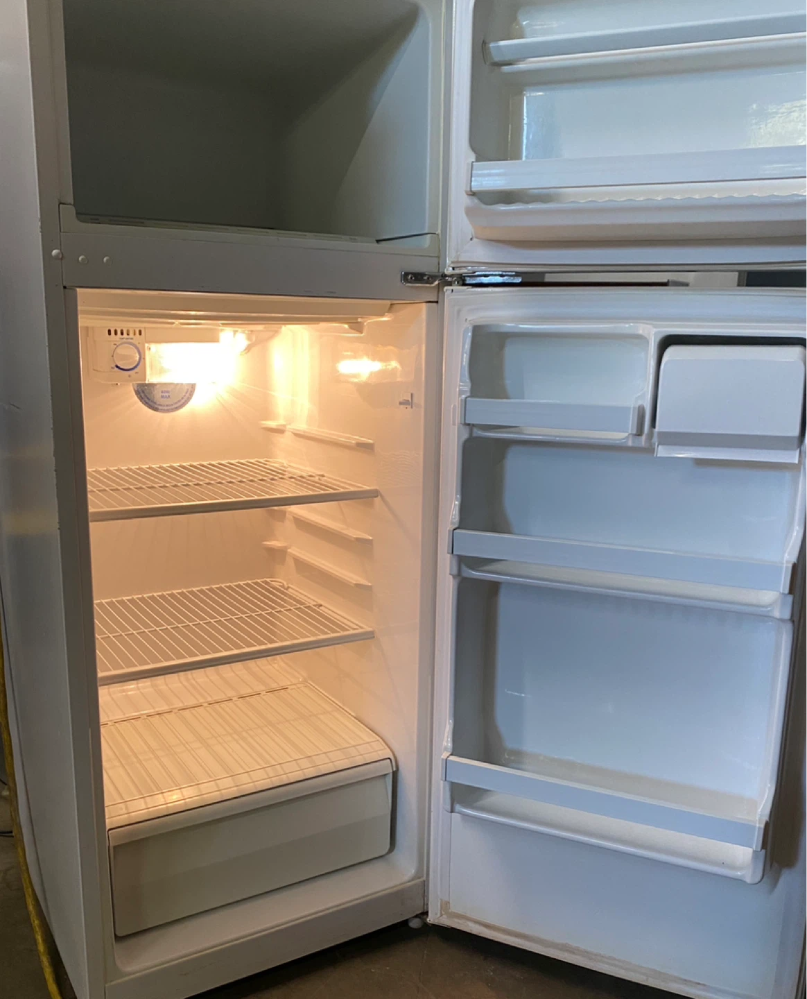 Apartment Size FRIDGE - photo 2
