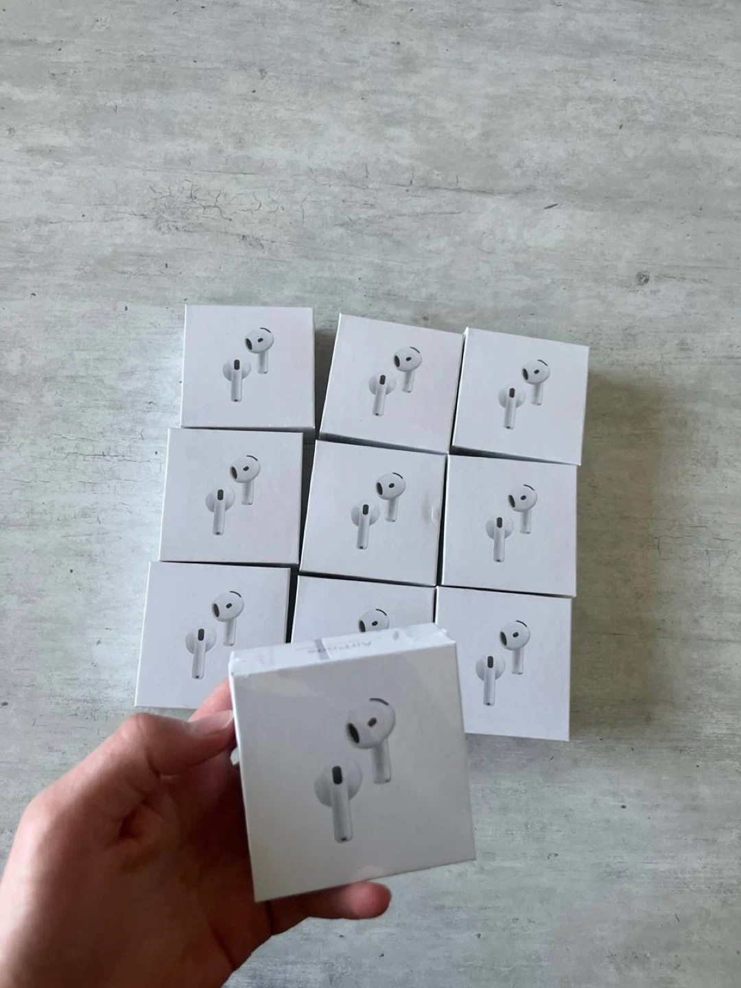 AirPods 4