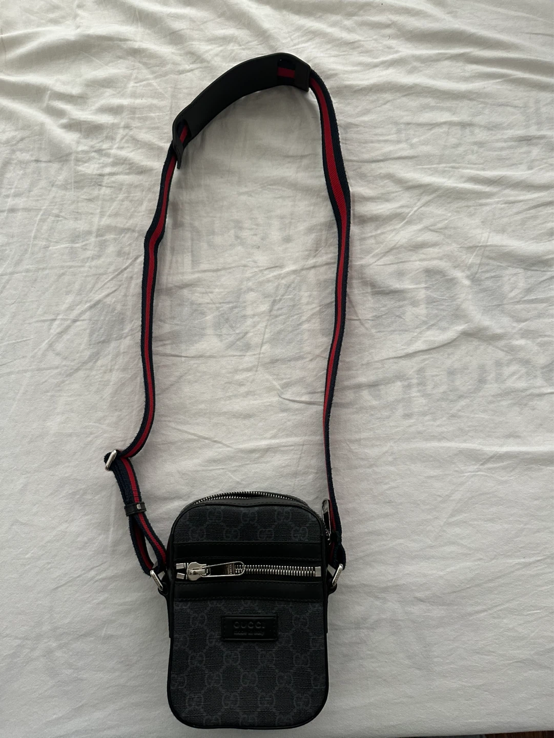 Gucci Monogram Messenger Bag - photo 2