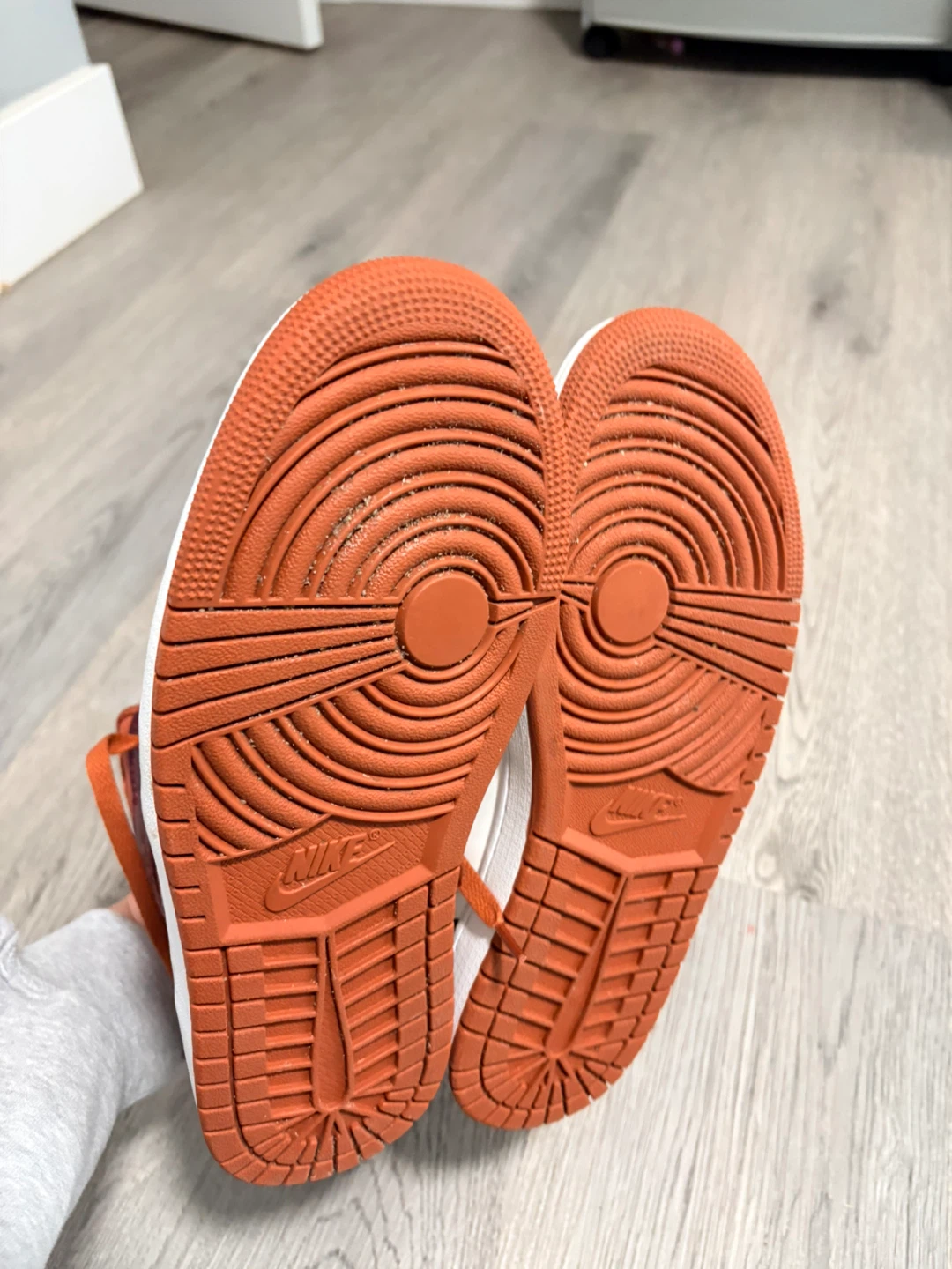 Air Jordan 1 Mid SE Shoes - photo 2