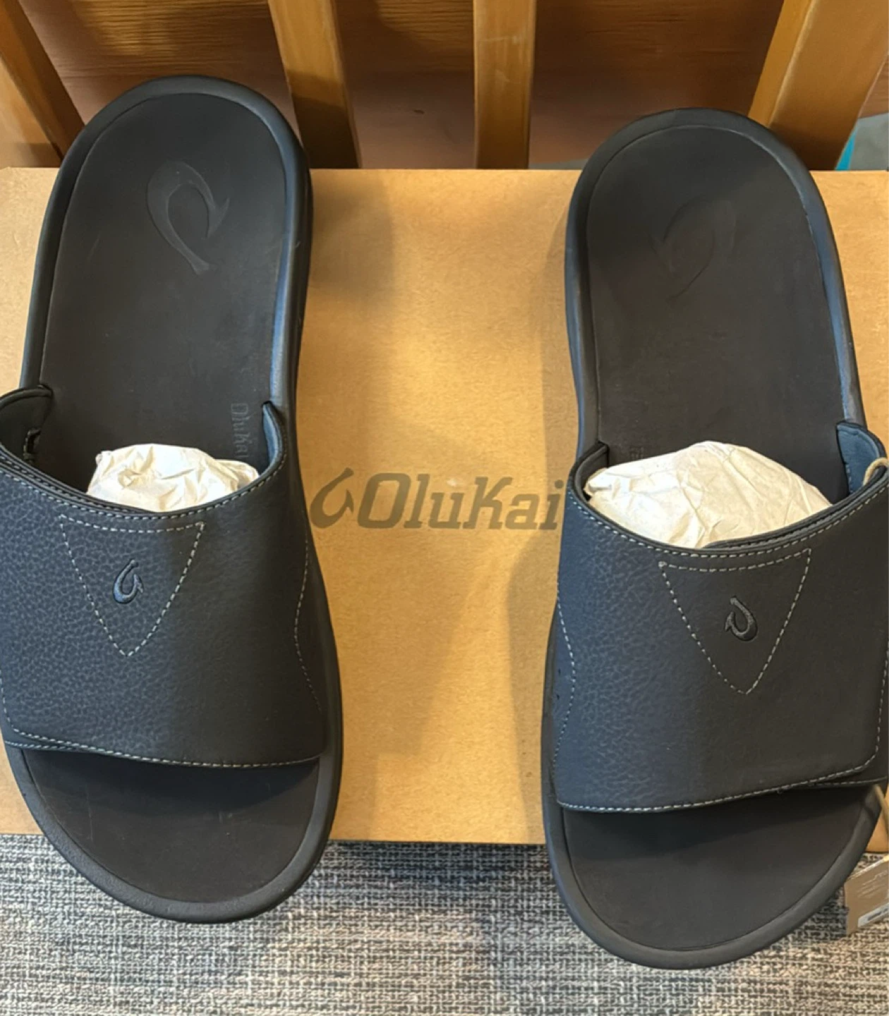 New OluKai Nalu Slide Sandals - Men's Size 13 - Black