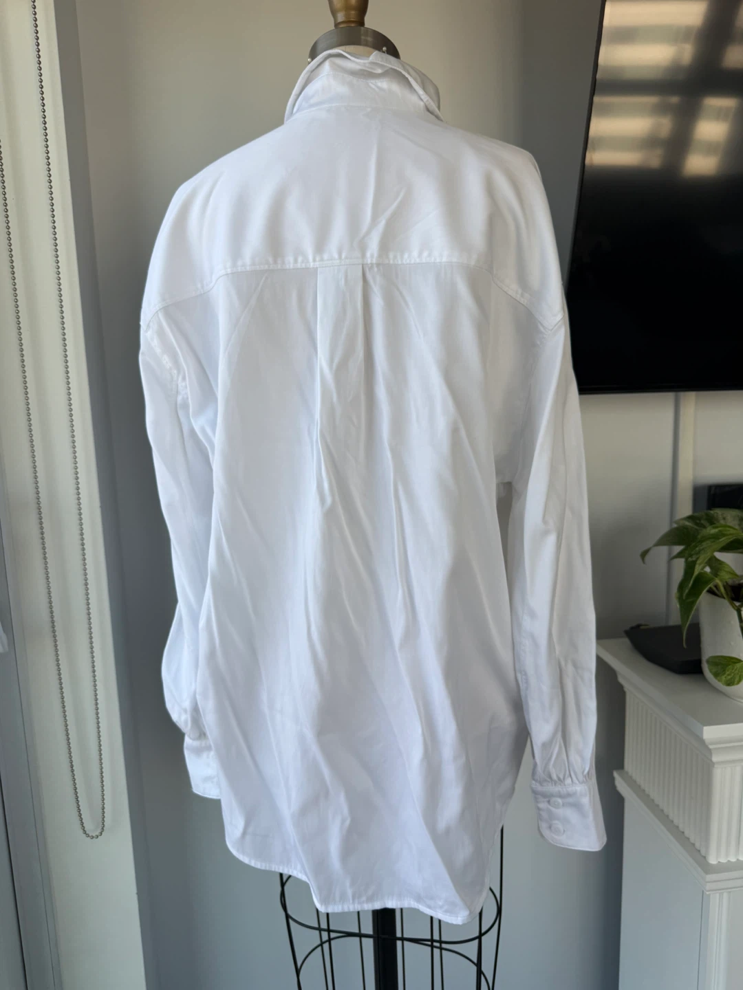 Adidas White Button-Up Shirt size small - photo 2