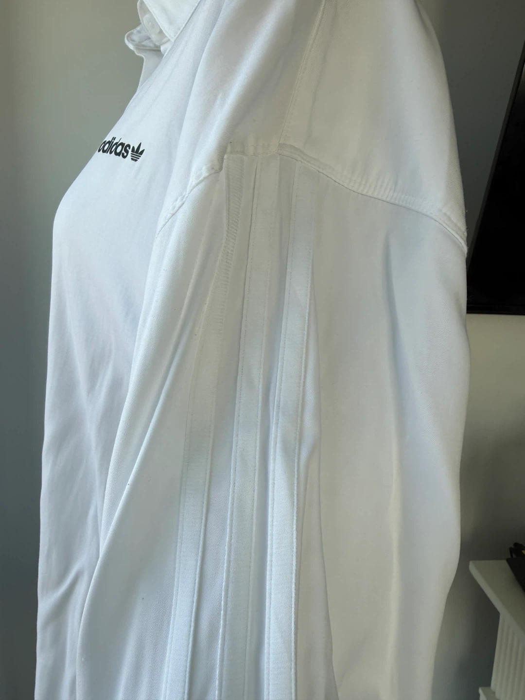 Adidas White Button-Up Shirt size small - photo 3