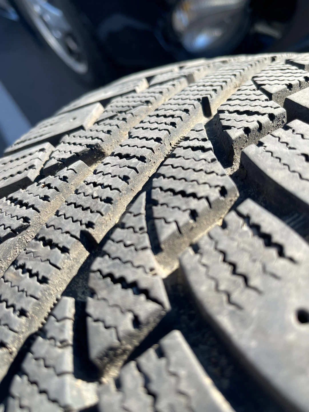 225 / 60R16 Winter Tires with Aluminum Alloy Wheels