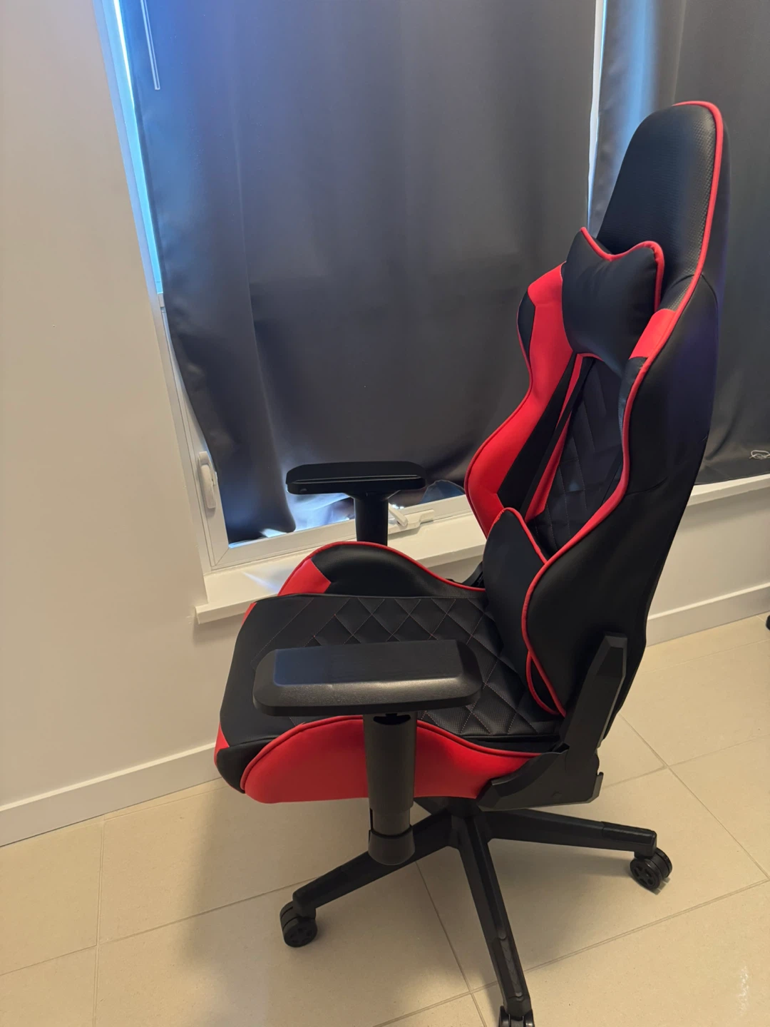 Red and Black Gaming Chair - photo 5