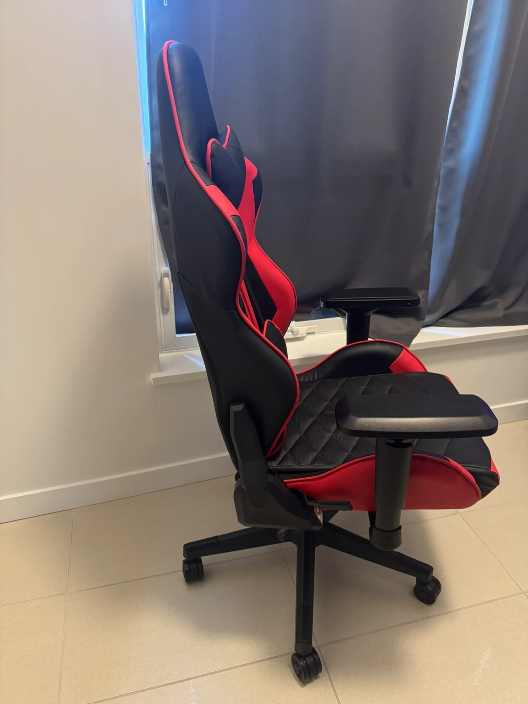 Red and Black Gaming Chair - photo 4
