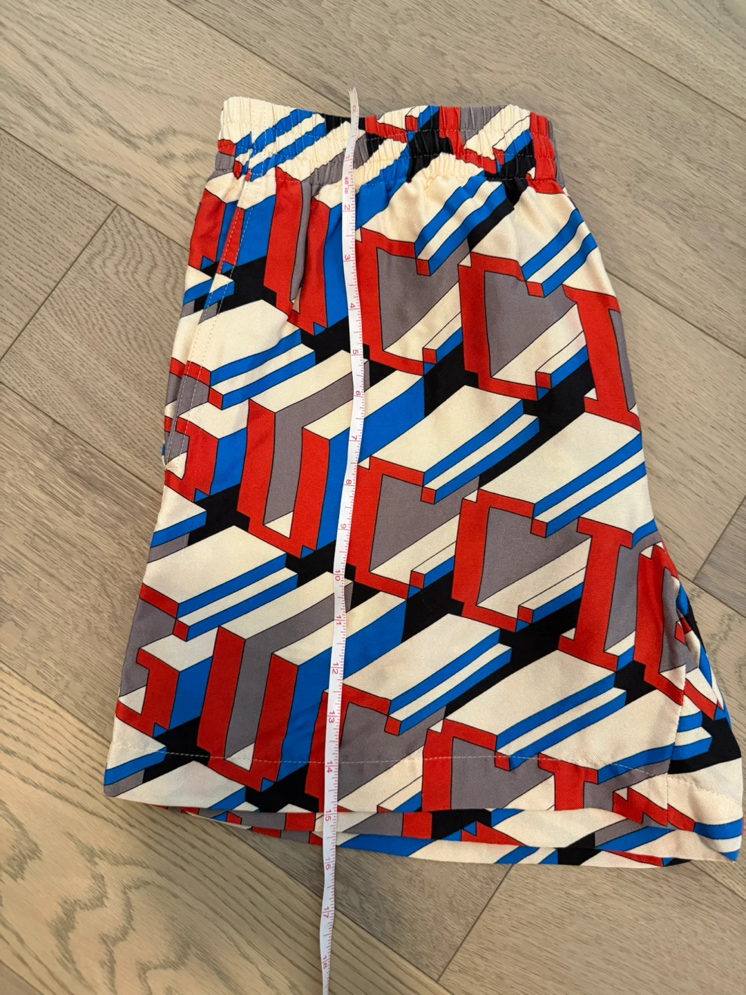 Gucci Geometric Print Shorts - Size 46 - photo 2