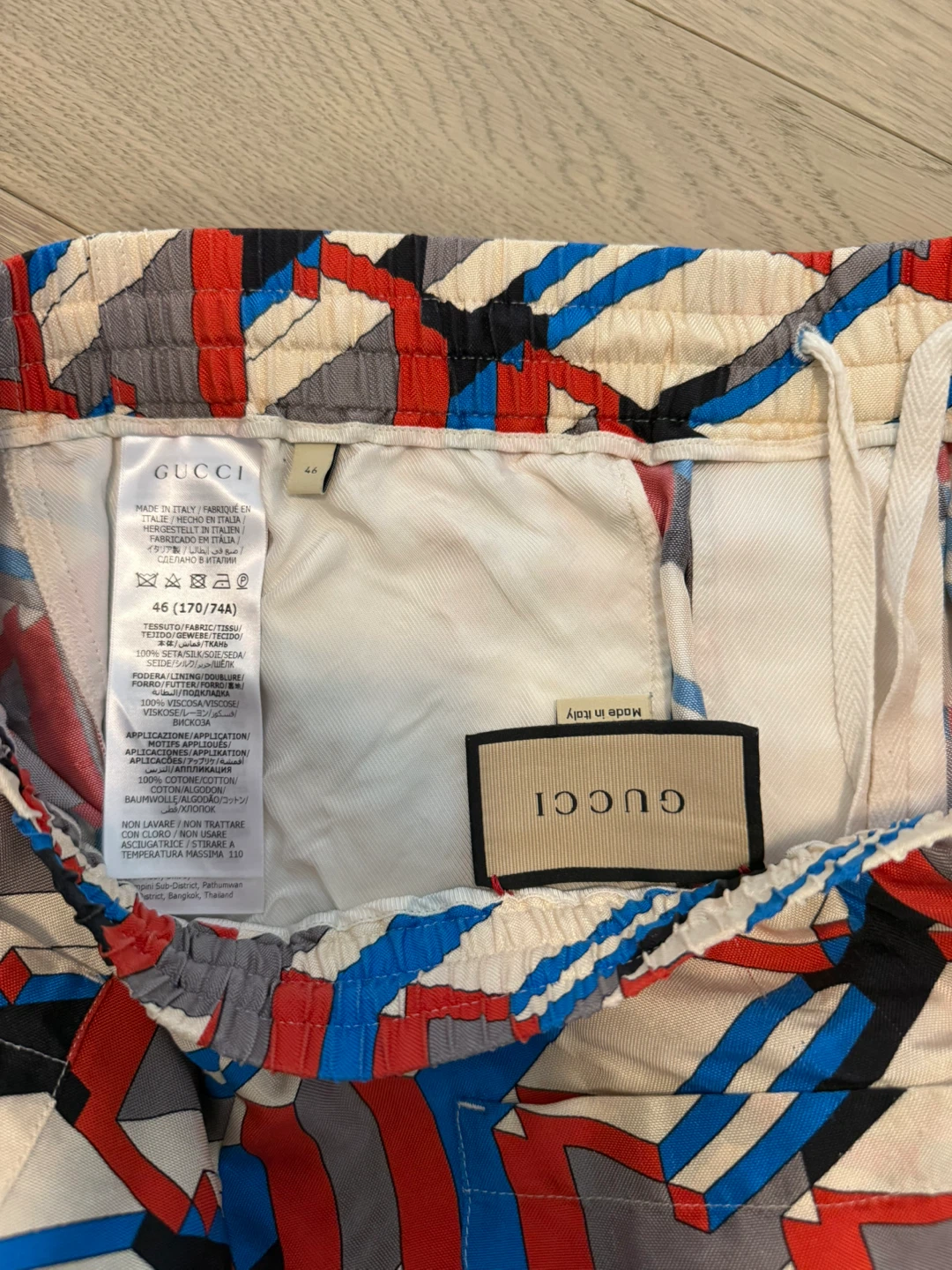 Gucci Geometric Print Shorts - Size 46 - photo 4