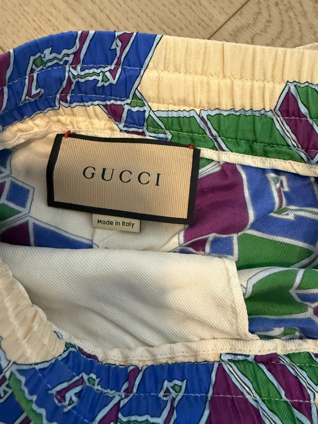 Gucci Men’s silk Shorts - photo 5
