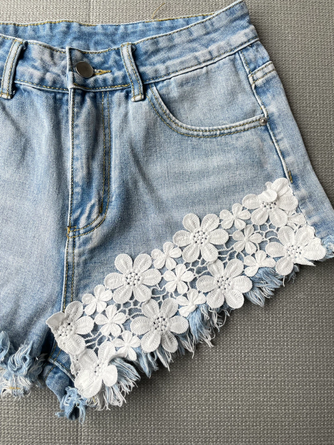 Light Wash Denim Shorts with White Lace Insets - photo 2