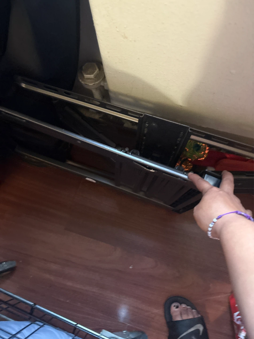Black Metal TV Wall Mount Bracket - photo 2