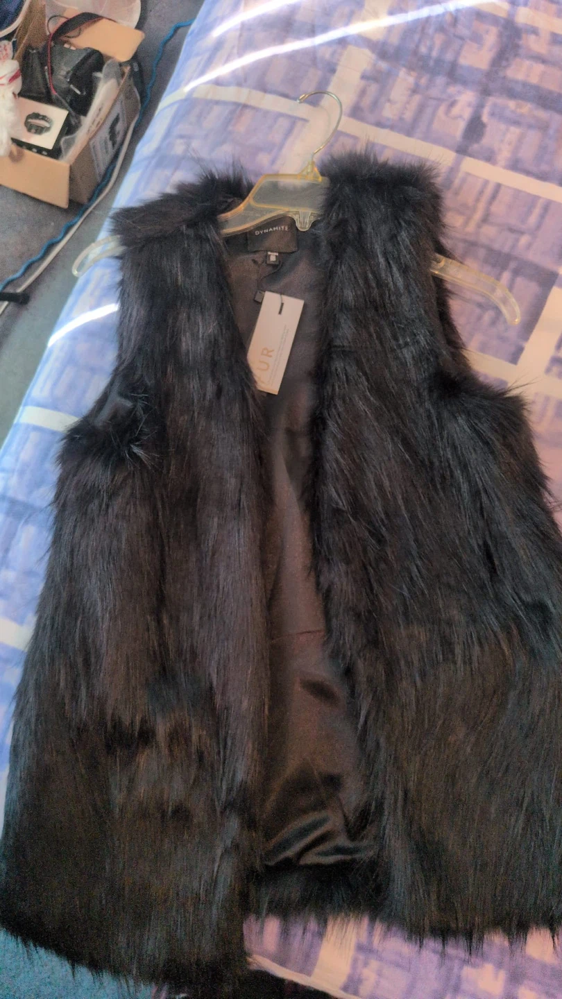 Dynamite Black Faux Fur Vest, size extra small / small