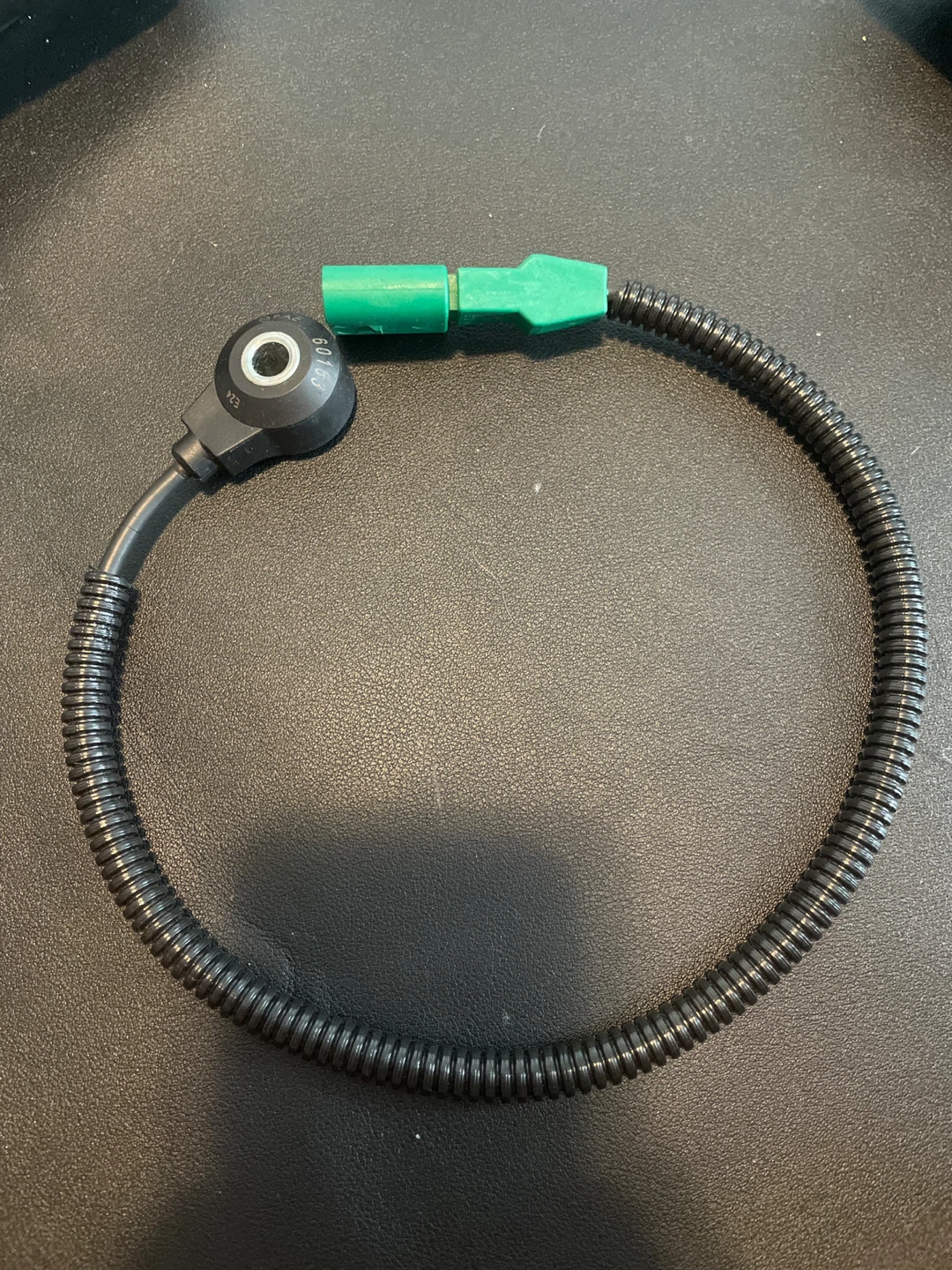 Audi/VW/Porsche FAE 60163 Engine ignition knock sensor