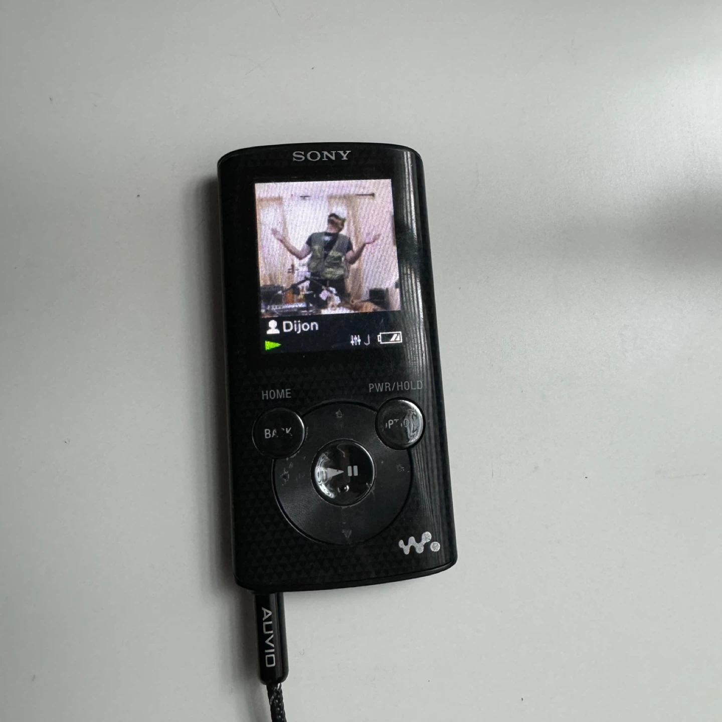 4 sony walkman mp3s - photo 4