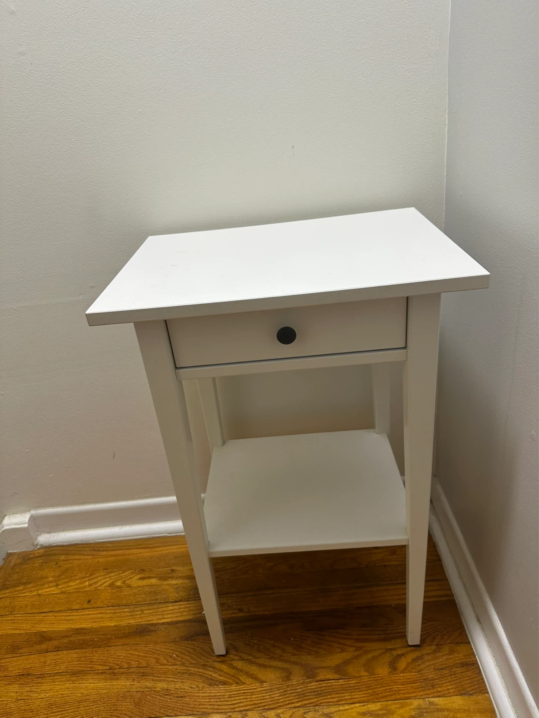White Nightstand with Drawer and Shelf